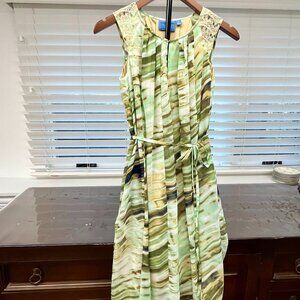 Simply Vera Vera Wang knee length dress - Size XS, with pockets!